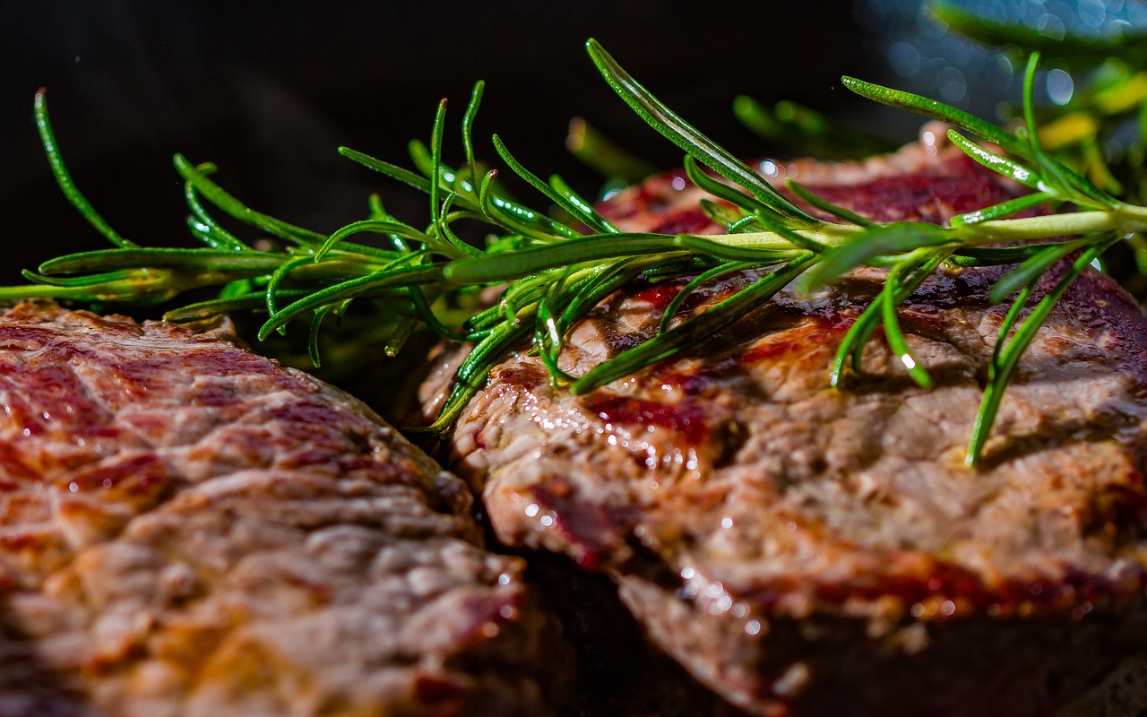červené mäso, Červené mäso: môže škodiť zdraviu? Ktoré druhy spracovania by sme mali preferovať?
