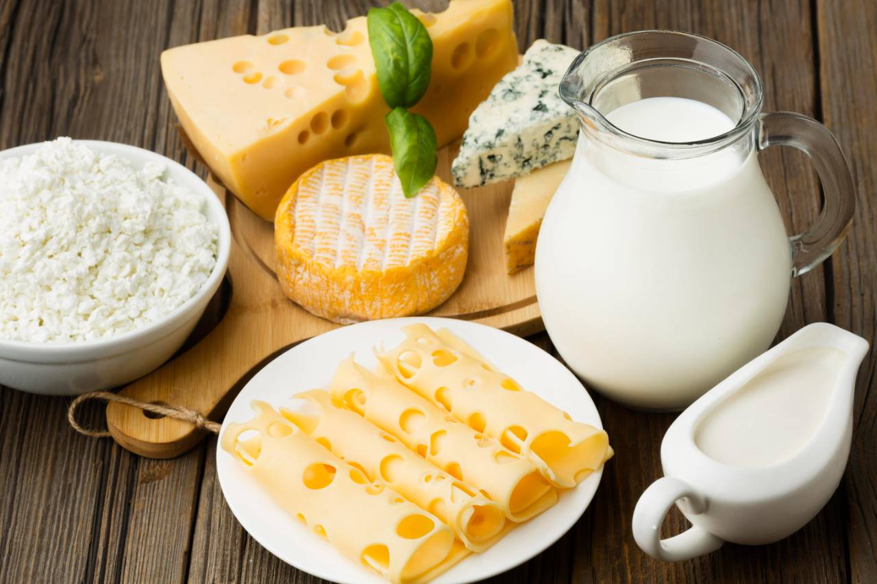intolerancia na laktozu mlieko syr emental